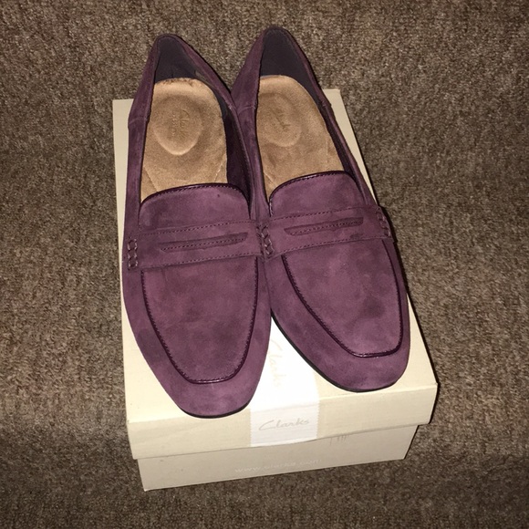 💜NWT Clark’s Genuine Leather Suede Loafers